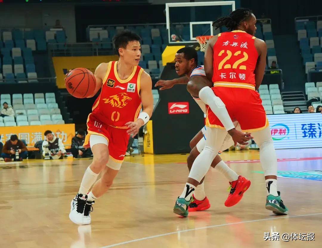 包含东欧篮球传统劲旅再次显露强势实力的词条