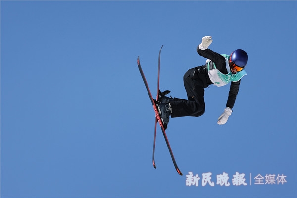 包含对自己表现挺满意，希望北大越来越好建立新的王朝的词条