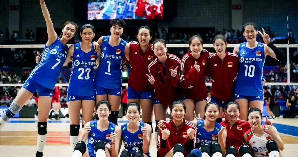 关于U19世锦赛-中国女排对阵日本取3连胜提前2轮进16强的信息
