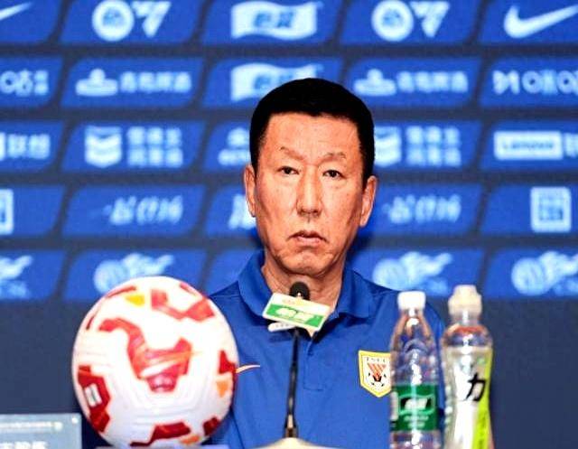 山东泰山队爆发问题，崔康熙难言，沉默成唯一回应的简单介绍