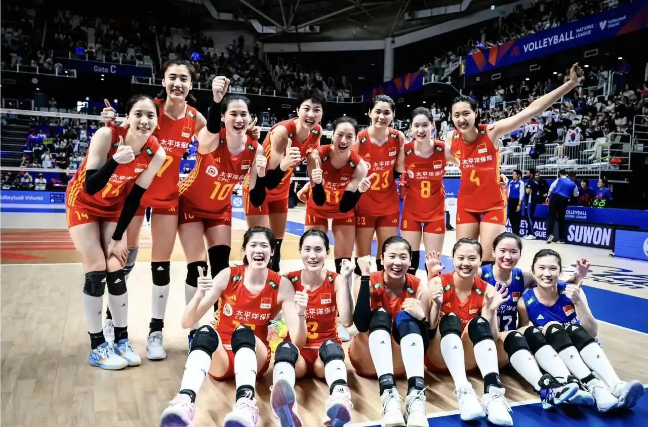 三亿体育平台-惊天大逆转！世联赛-中国女排3-2美国队