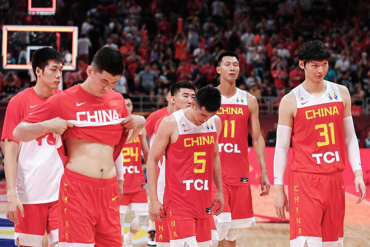 三亿体全站-中国男篮集训名单周琦回归赵继伟赵睿在列